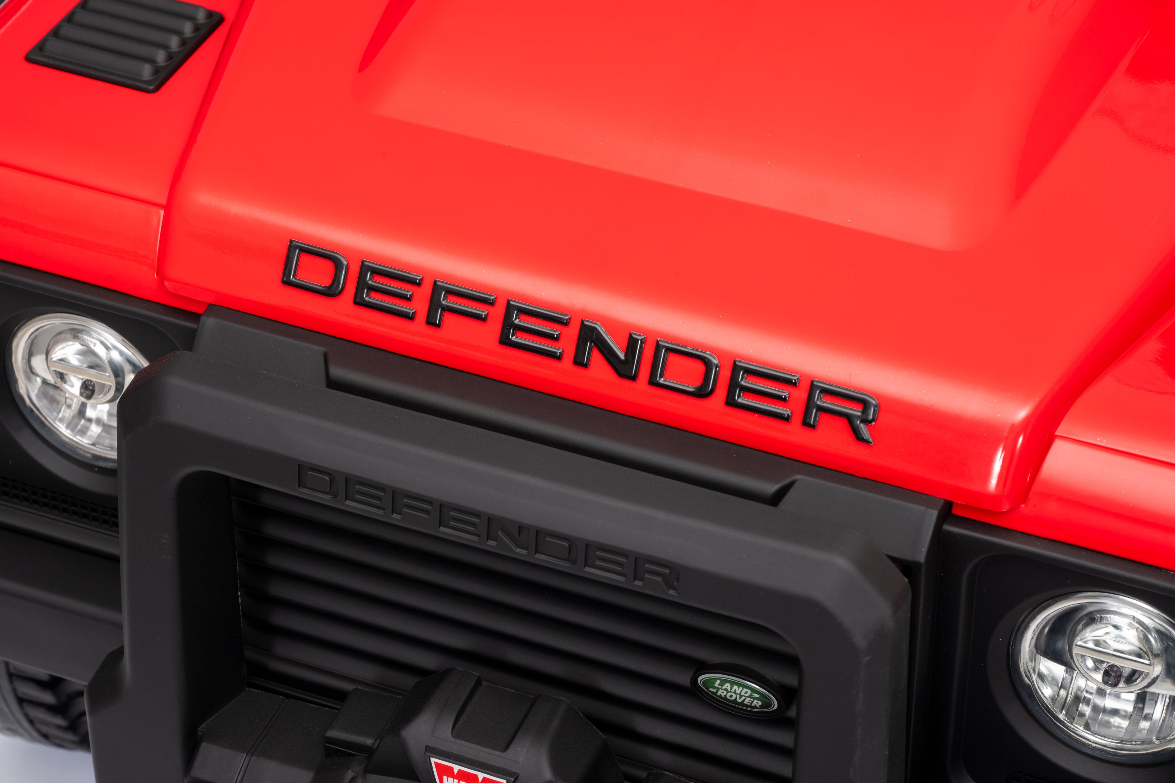 8605 Land Rover Defender 110 SVX Concept Licensed Ride on Car with 2.4G Remote Control