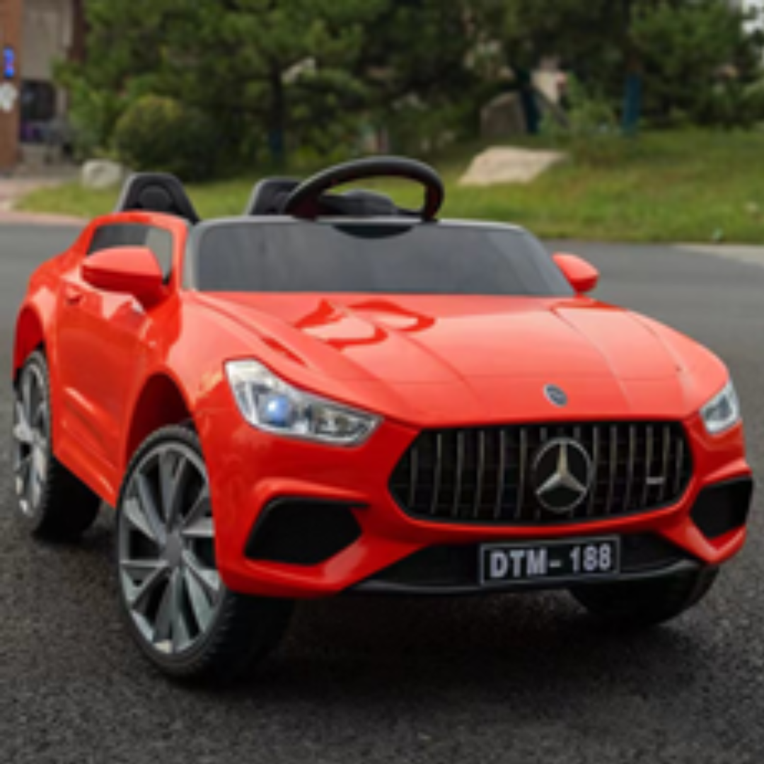 Luxury Cedan Car  Four drive 12V 7 battery